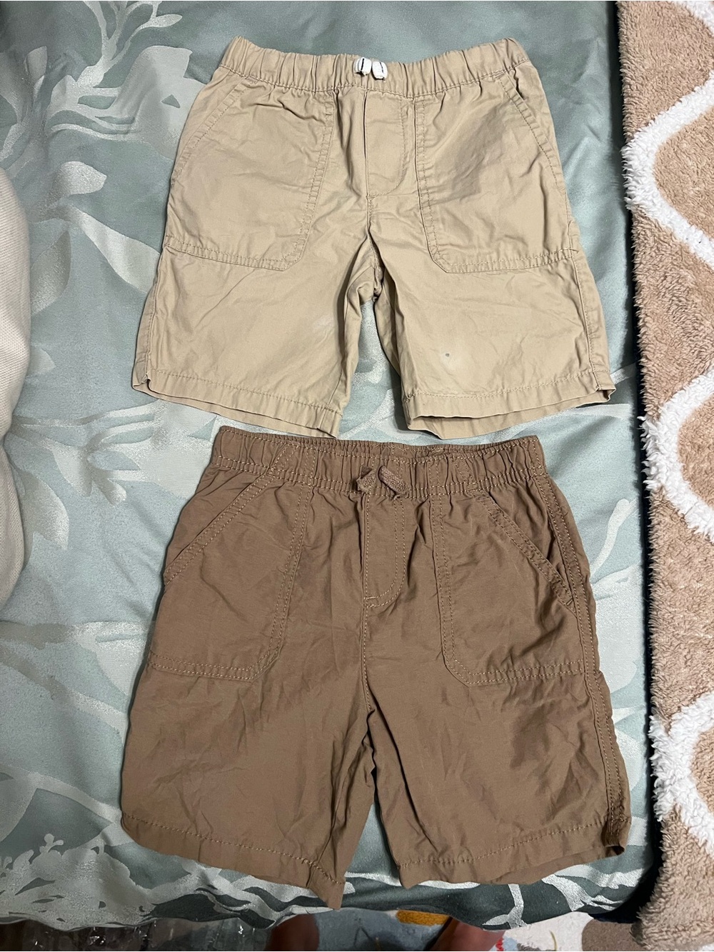 Bundle of 2 khaki shorts 4/5 Carter and 5T jumping beans toddler boy